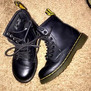 Kids Black Classic Dr.Marten’s